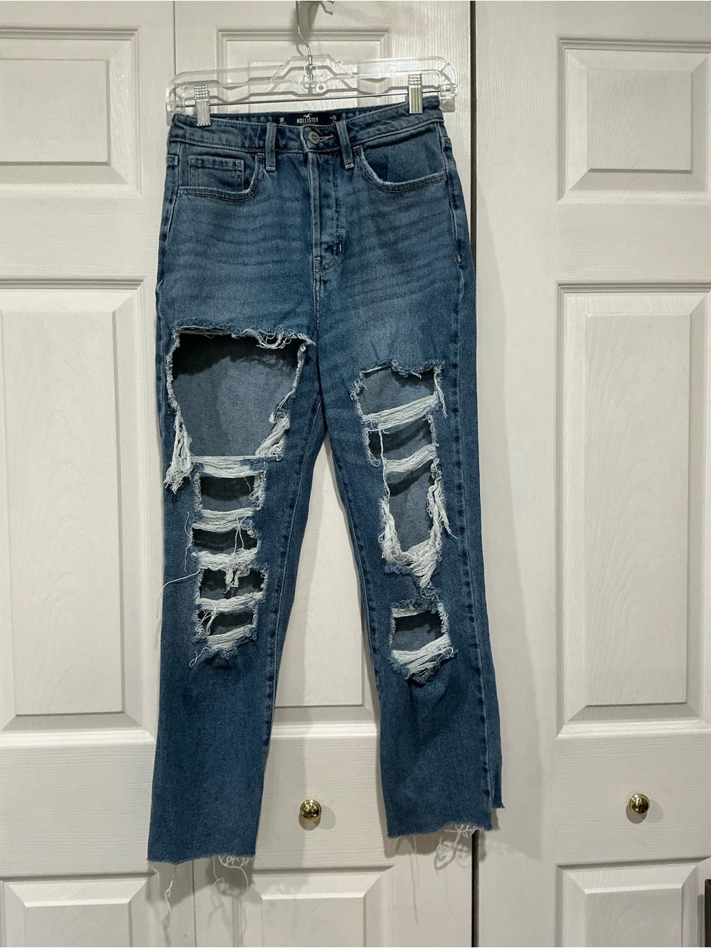 💙 Hollister Ultra High-Rise Vintage Straight Blue Distressed Denim Jeans 3 / 26
